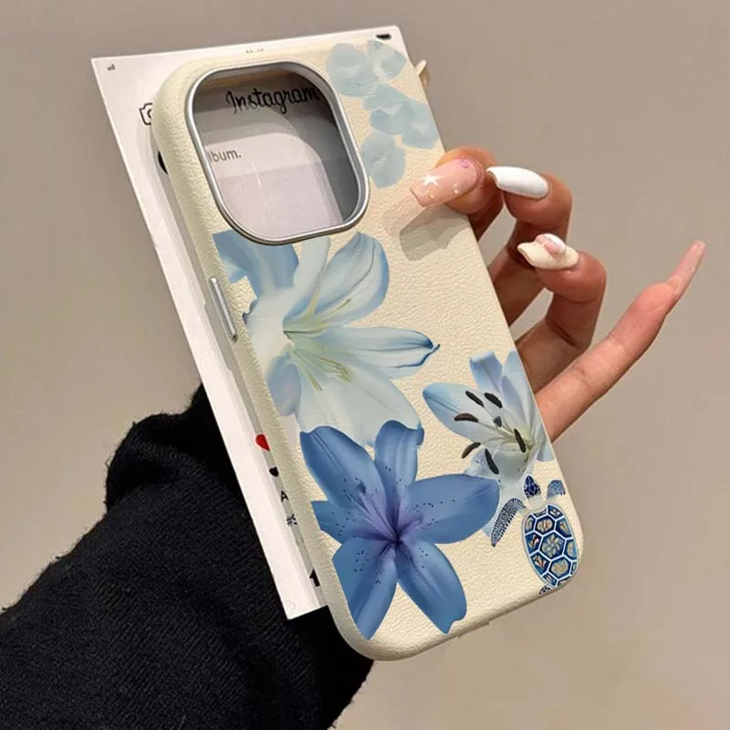 Xiaomi Redmi Note 14 - Elegante Handyhülle mit Blauem Lilien-Muster für